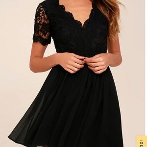 Lulus black dress